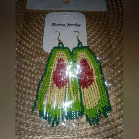 Avocado dangle earrings - Picture 1 of 4
